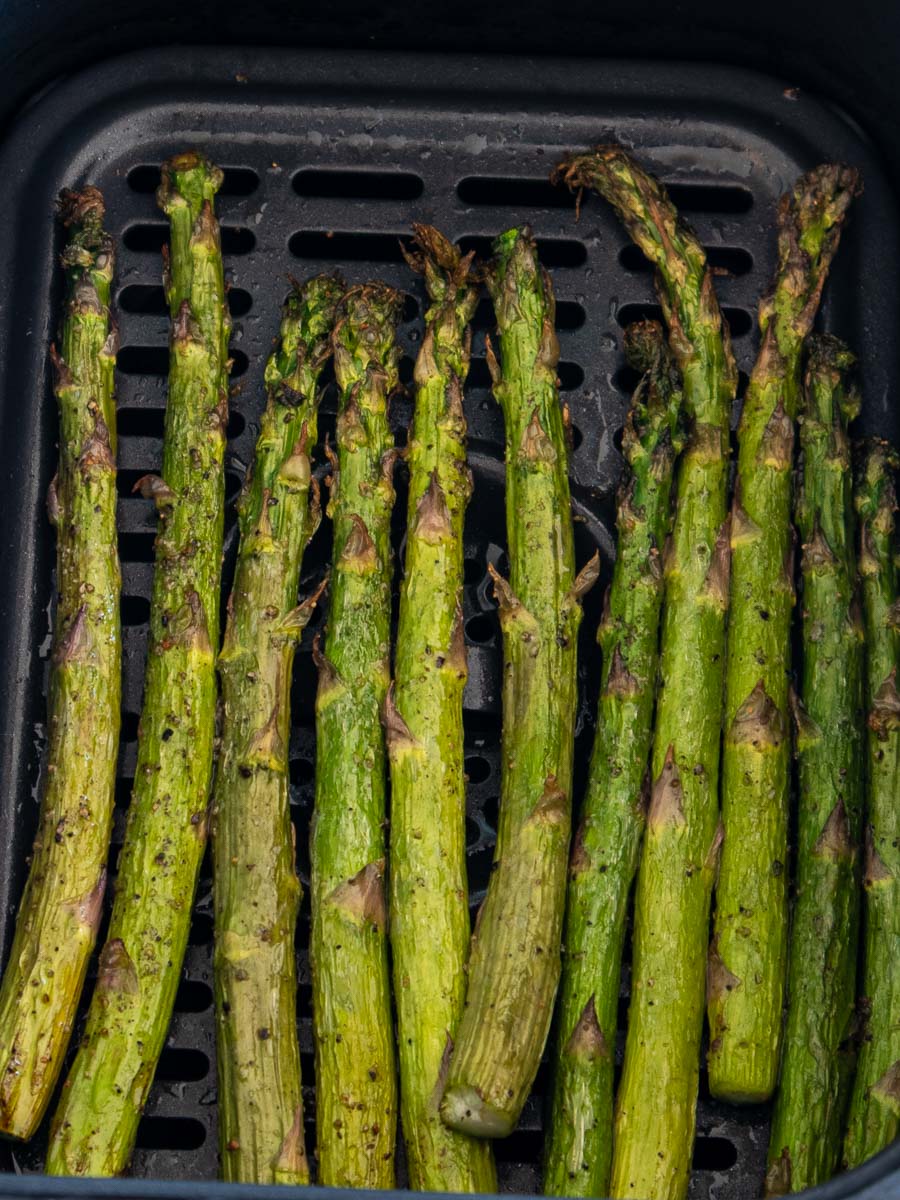 Simple Air Fryer Asparagus (Crispy and Healthy)