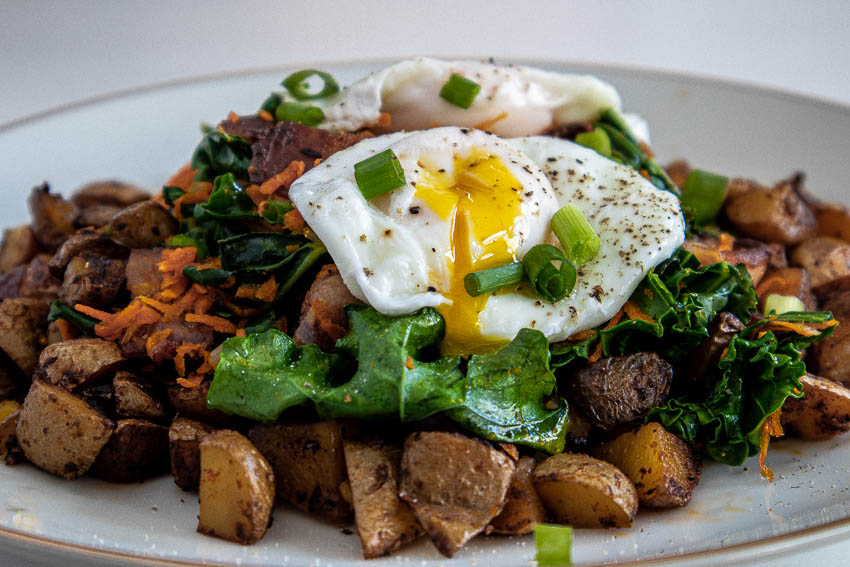 Kale, Bacon & Eggs on Pan-Fried Hash Browns – Yummy Breakfast Recipe
